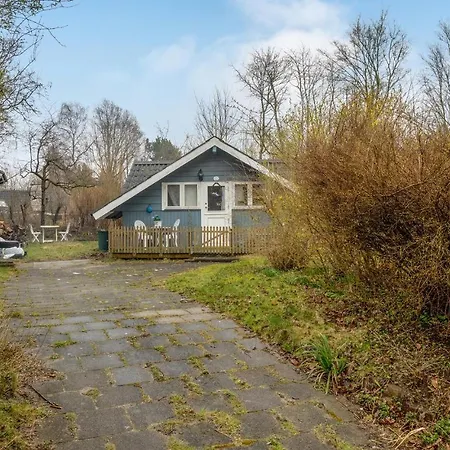 Amazing In Faxe Ladeplads With 3 Bedrooms And Wifi Feriehus