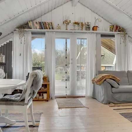 Feriehus Amazing In Faxe Ladeplads With 3 Bedrooms And Wifi Fakse Ladeplads