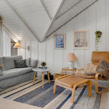 Amazing In Faxe Ladeplads With 3 Bedrooms And Wifi