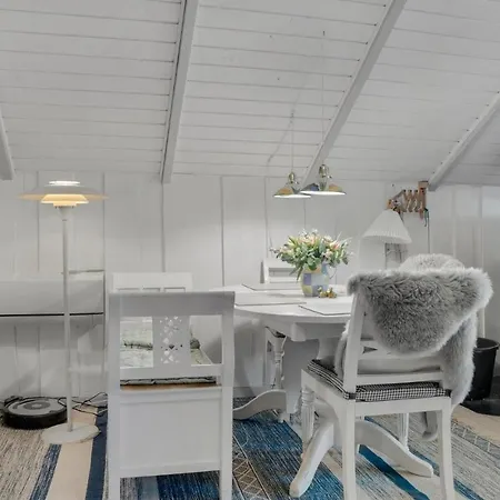 Amazing In Faxe Ladeplads With 3 Bedrooms And Wifi